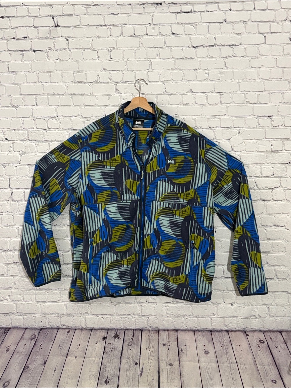 Kavu Men’s Blue, Olive & Black Patterned Lightweight Jacket